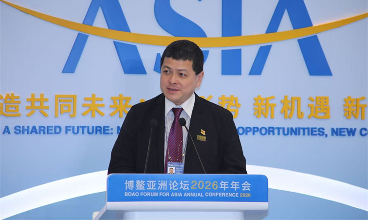 马来西亚太平洋研究中心首席顾问、新加坡国际事务研究所研究员胡逸山发表主旨演讲